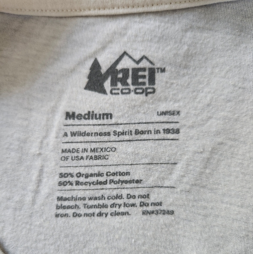 NWOT REI Co-Op Unisex Logo T-Shirt In Ivory, Size Medium - Picture 3 of 7